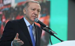 AK Parti programına saldırı! Erdoğan: Bir saldırgan yakalandı