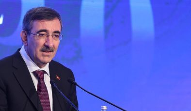 Cumhurbaşkanı Yardımcısı Yılmaz’dan enflasyon açıklaması: Yıl ortasında düşüşleri hep birlikte göreceğiz