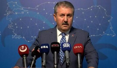 Destici’den ‘Belediye Meclislerinde PKK’lı olmamalı’ vurgusu