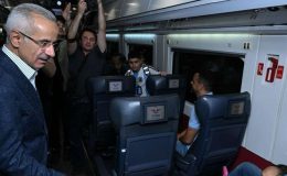 Hızlı trenlerde bayram hediyesi! ‘Emeklilerimize trenlerde yüzde 10 indirim uygulayacağız’