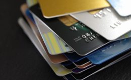 Kartlı harcamada rekor durmuyor! Faiz artışına rağmen vatandaşın tercihi değişmedi