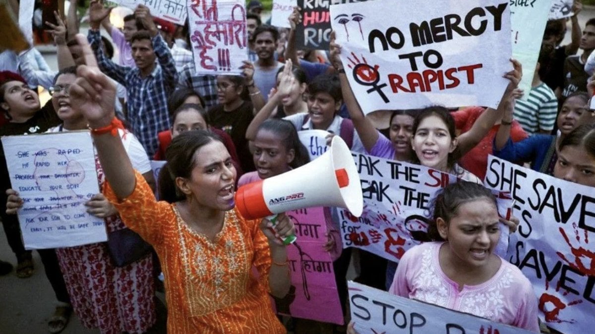 Hindistan halkı taciz ve tecavüze karşı isyanda: Protestolar artarak sürüyor